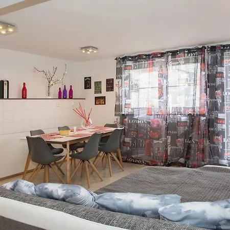 Gorazdova 11 Apartment *